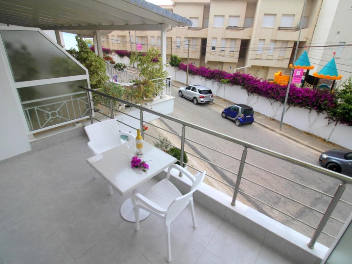 Gusto Di Casa Hotell Sarandë Exteriör bild